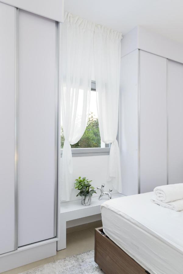 Quiet Hideaway & Terrace Near Beach By Feelhome Tel-Aviv Extérieur photo